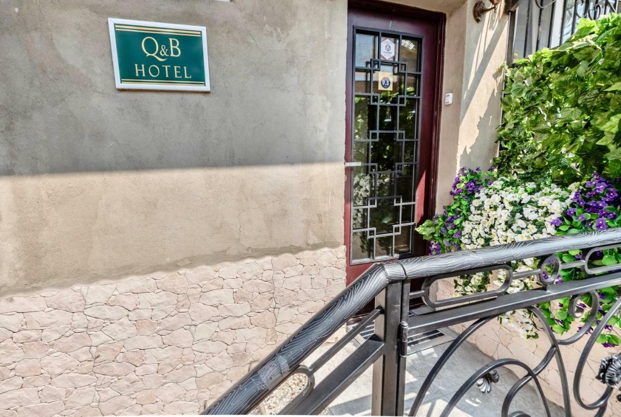 Q&B House Hotel Tbilisi Exterior photo